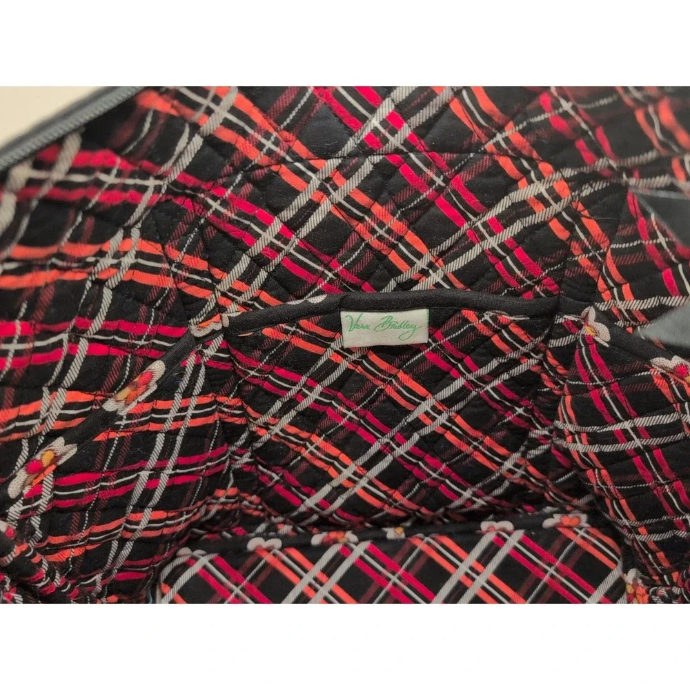Vera Bradley Large Black Pirouette Shoulder Bag  Zip Top‎ Plaid Interior